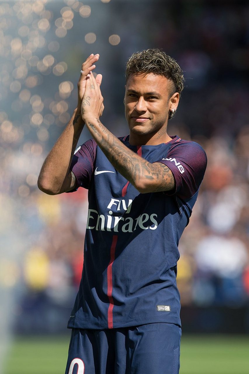 中场大闸，赫拉芬贝赫当选国米vs利物浦全场最佳球员（赫拉芬贝赫统治中场，荣膺国米对利物浦全场最佳）