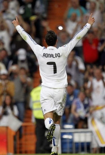 马特乌斯：我和马拉多纳就像梅西和C罗，但我们场外相处更多（马特乌斯：我与马拉多纳如梅罗之争，私下往来更频繁）